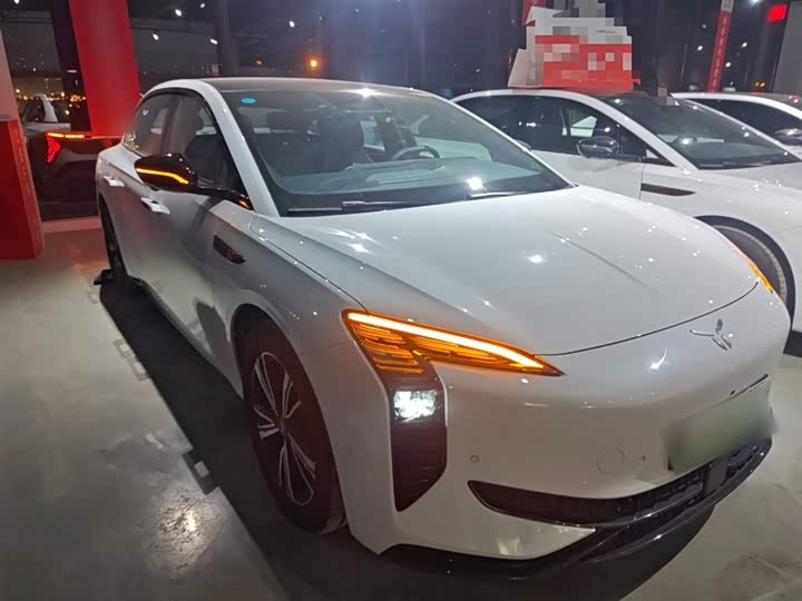 Фото 4 - Hongqi EH7