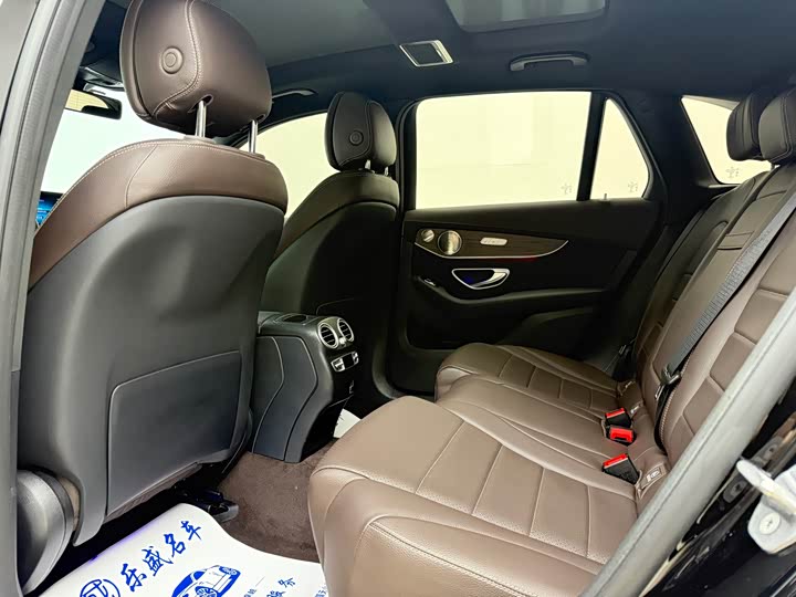 Фото 14 - Mercedes-Benz GLC-Class