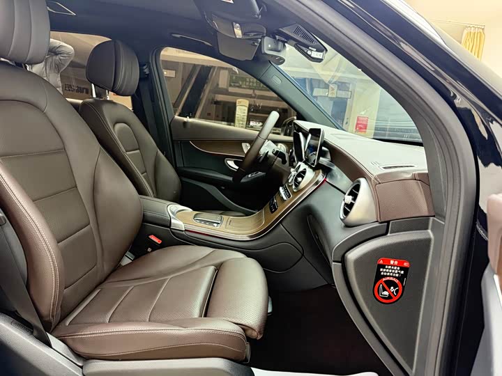 Фото 19 - Mercedes-Benz GLC-Class