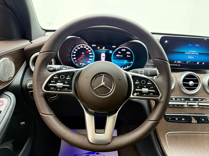 Фото 9 - Mercedes-Benz GLC-Class