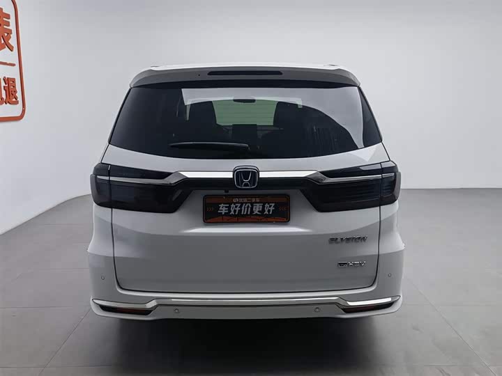 Фото 4 - Honda Elysion