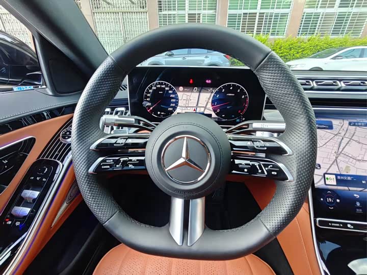 Фото 10 - Mercedes-Benz S-Class