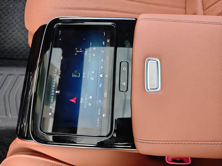 Фото 22 - Mercedes-Benz S-Class