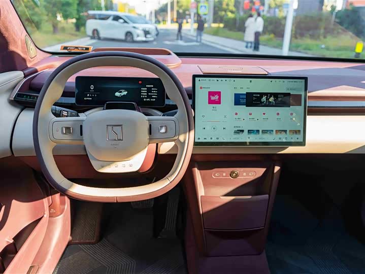 Фото 17 - Zeekr X