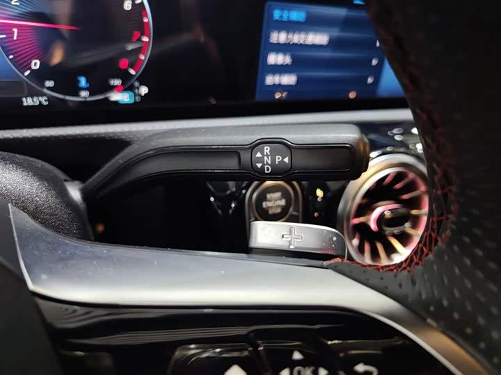 Фото 14 - Mercedes-Benz A-Class