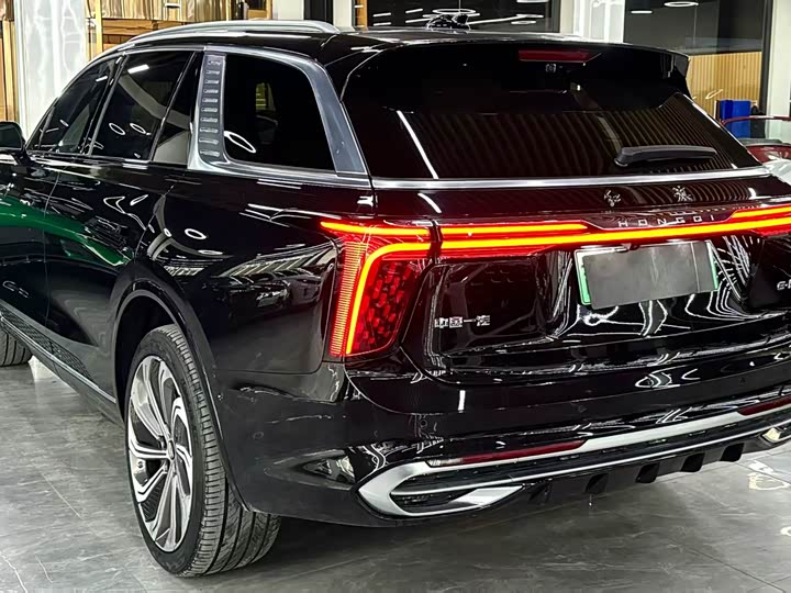 Фото 2 - Hongqi E-HS9