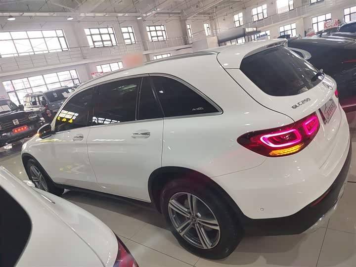 Фото 5 - Mercedes-Benz GLC-Class