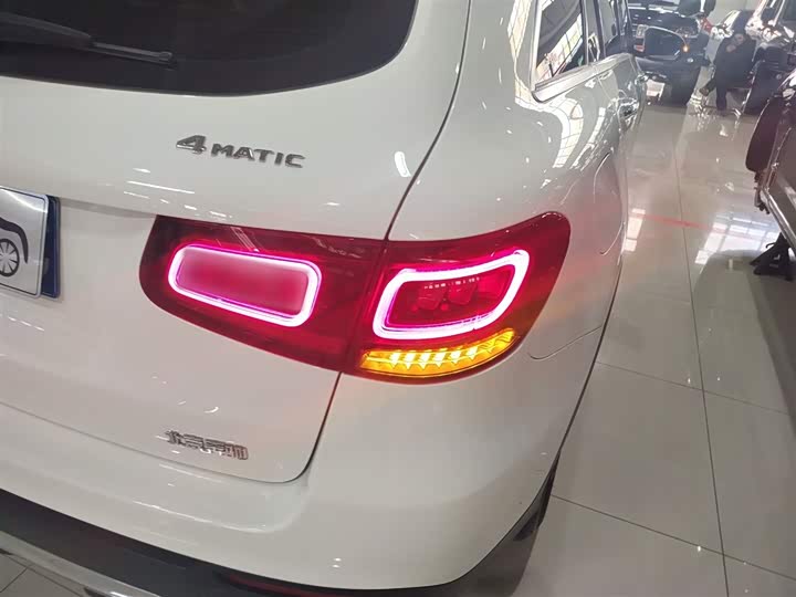 Фото 8 - Mercedes-Benz GLC-Class