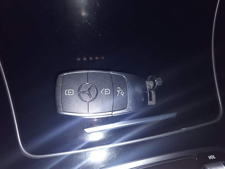 Фото 9 - Mercedes-Benz GLC-Class