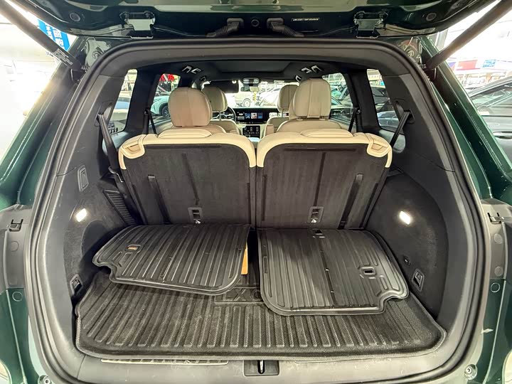 Фото 10 - LiXiang One