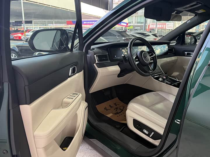 Фото 8 - LiXiang One