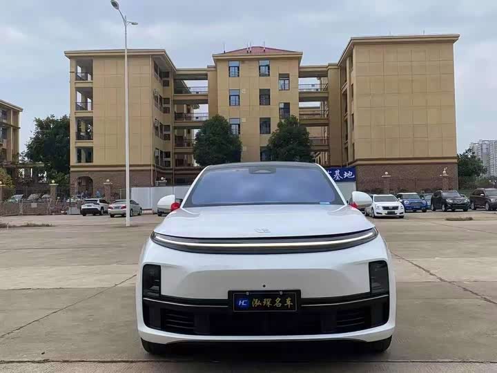 Фото 2 - LiXiang L7