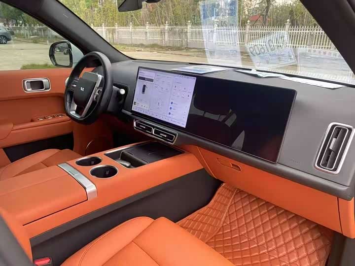 Фото 7 - LiXiang L7