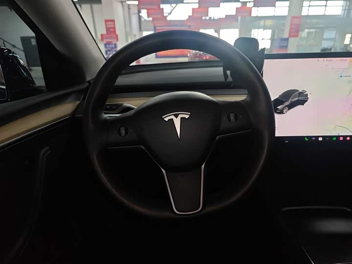 Фото 11 - Tesla Model Y