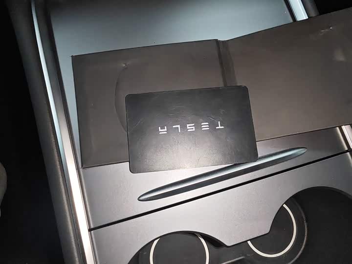 Фото 9 - Tesla Model Y