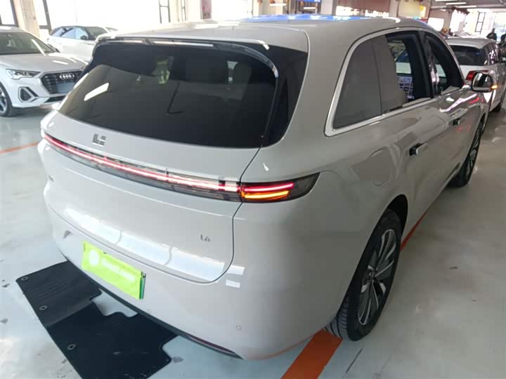 Фото 7 - LiXiang L6