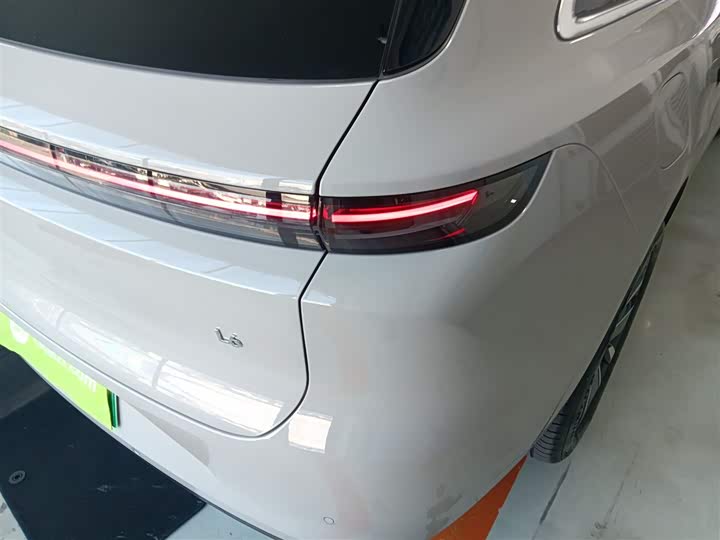 Фото 8 - LiXiang L6