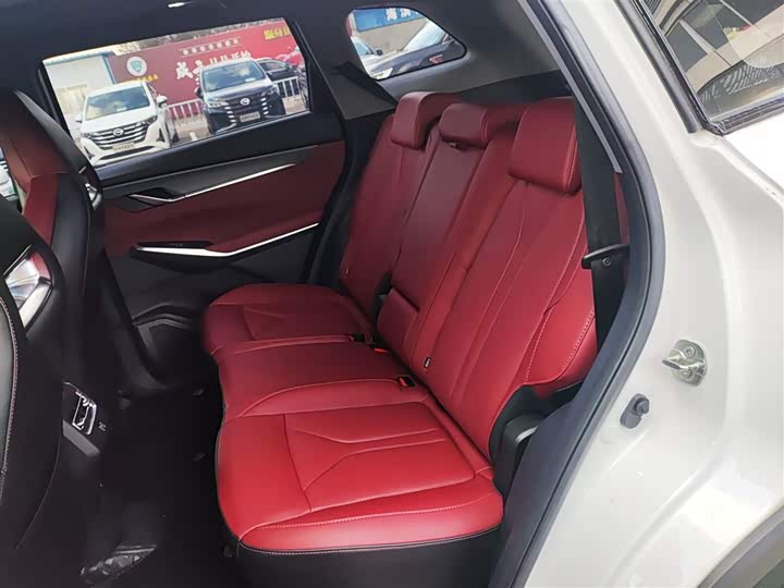 Фото 17 - Changan CS75 Plus