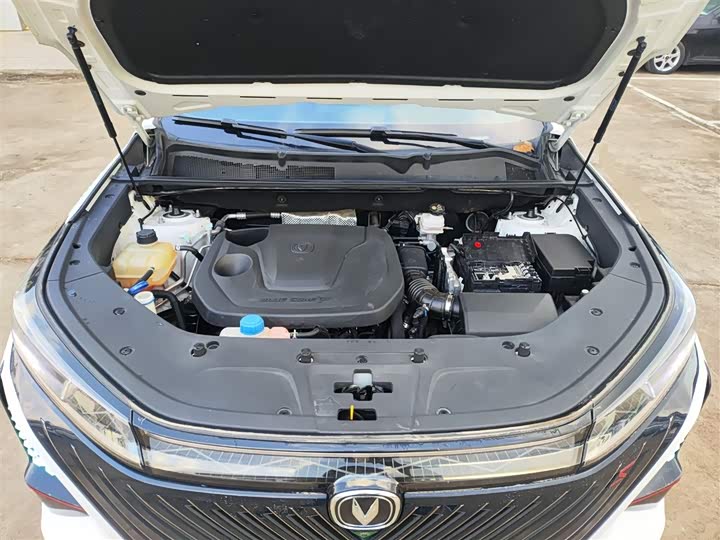 Фото 20 - Changan CS75 Plus