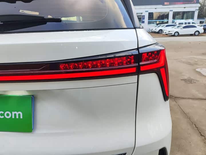 Фото 8 - Changan CS75 Plus