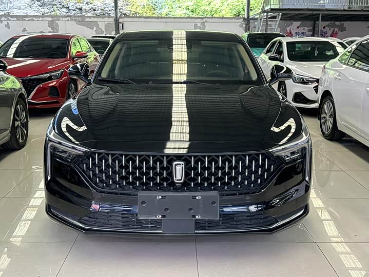 Фото 2 - Bestune B70