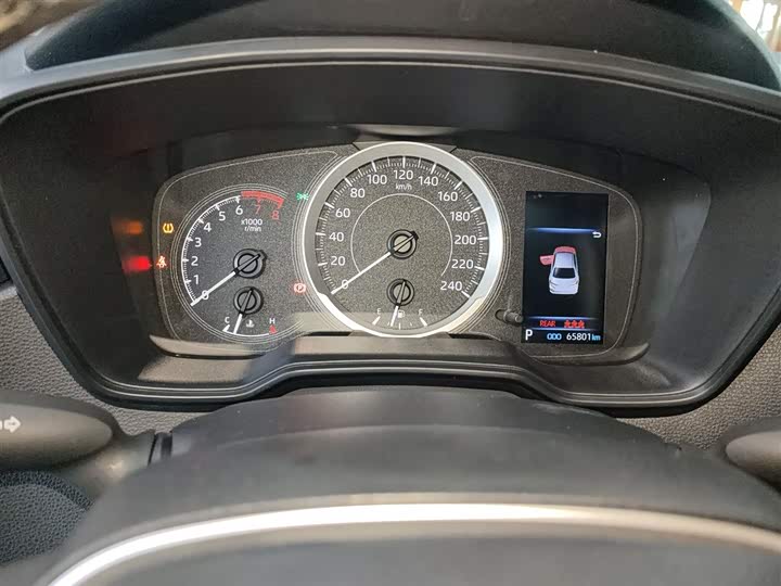 Фото 12 - Toyota Corolla