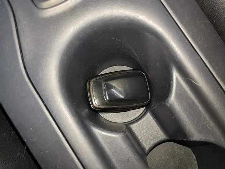 Фото 9 - Toyota Corolla