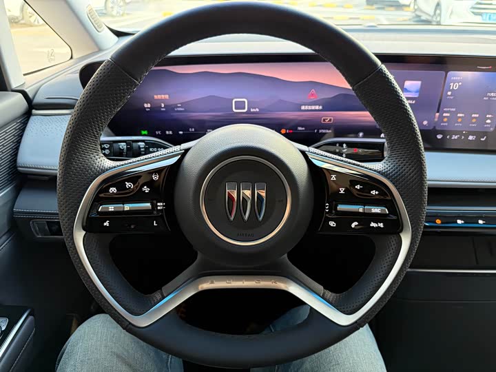 Фото 17 - Buick GL8 ES