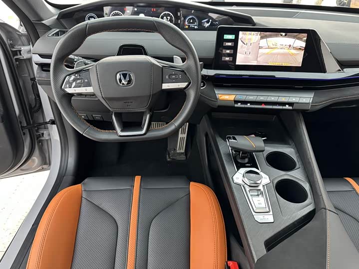 Фото 13 - Changan UNI-V