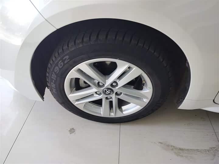 Фото 23 - Toyota Levin