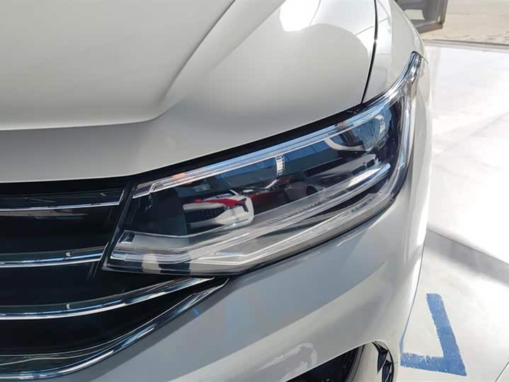 Фото 5 - Volkswagen Tiguan L Pro