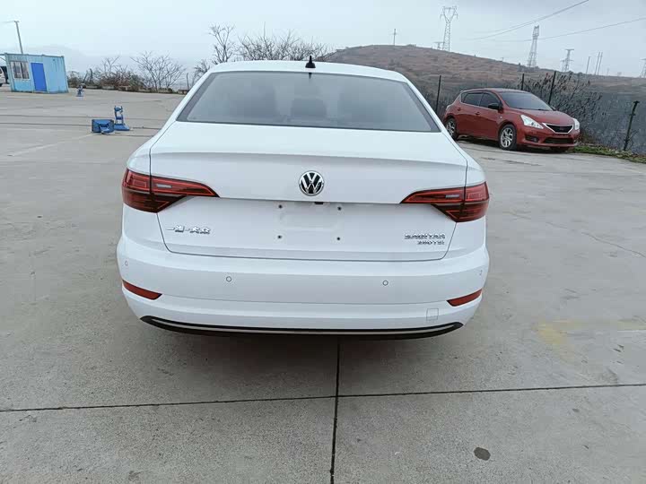 Фото 12 - Volkswagen Sagitar L