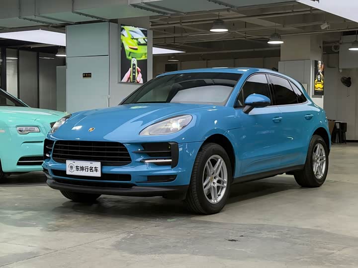 Фото 1 - Porsche Macan