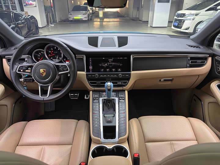 Фото 15 - Porsche Macan