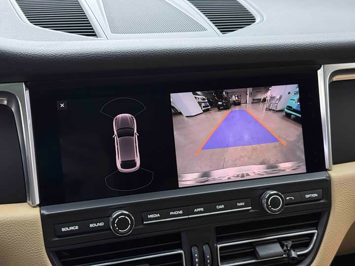 Фото 9 - Porsche Macan