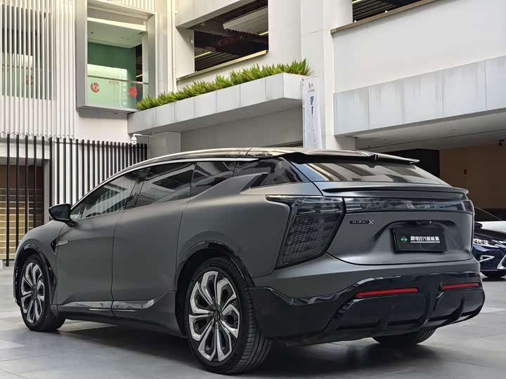 Фото 4 - HiPhi X