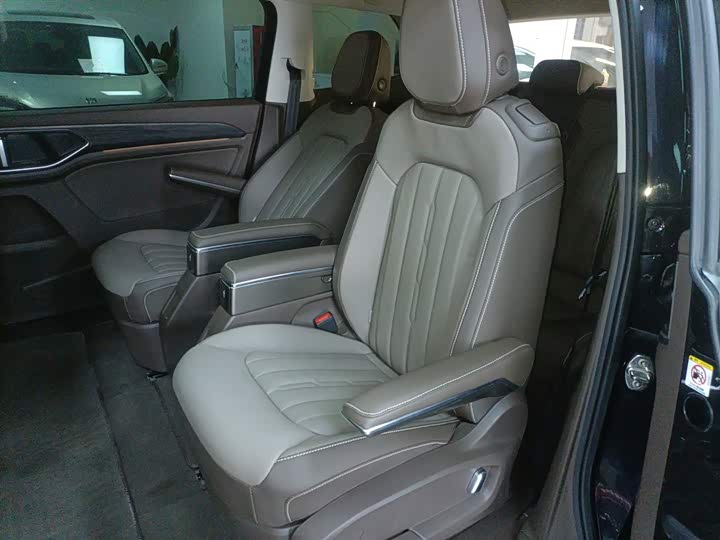 Фото 17 - Volkswagen Viloran