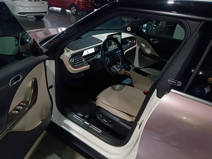 Фото 16 - Smart #1