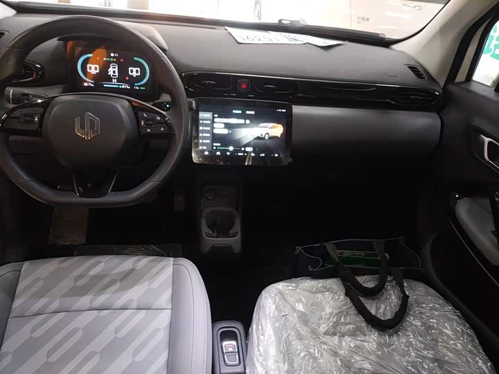 Фото 13 - Leapmotor T03