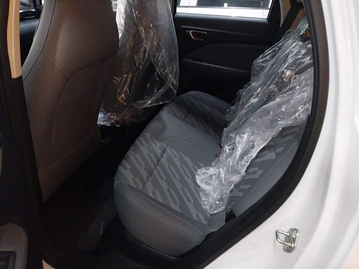 Фото 17 - Leapmotor T03