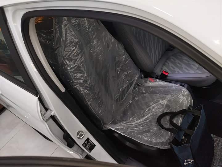 Фото 25 - Leapmotor T03