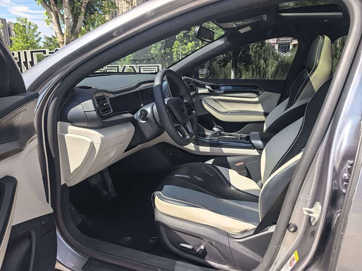 Фото 9 - BYD Qin Plus