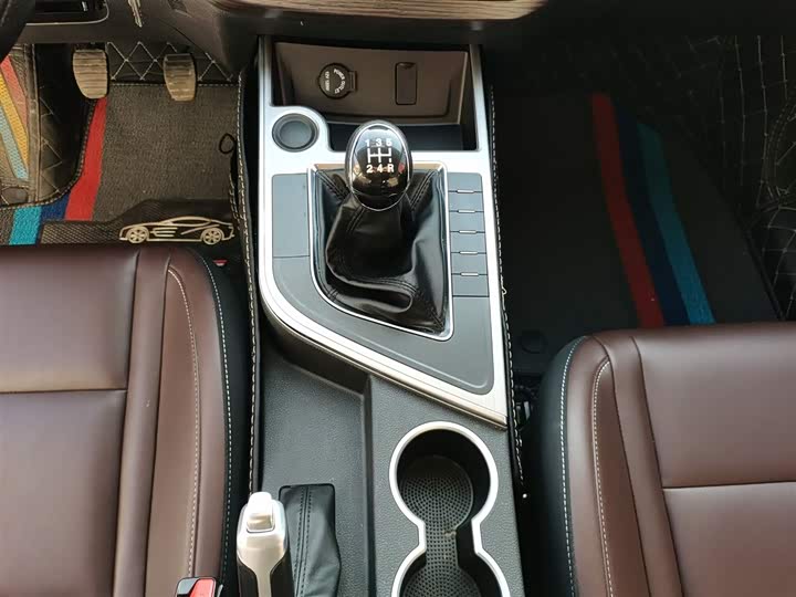 Фото 14 - Dongfeng Forthing T5