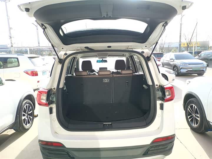 Фото 19 - Dongfeng Forthing T5