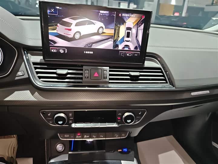 Фото 13 - Audi Q5L