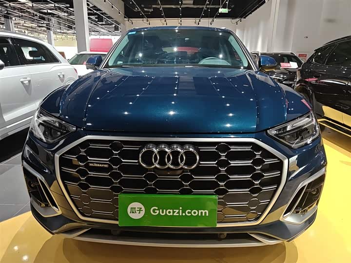 Фото 3 - Audi Q5L