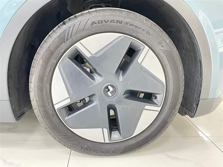 Фото 12 - Nio Onvo L60