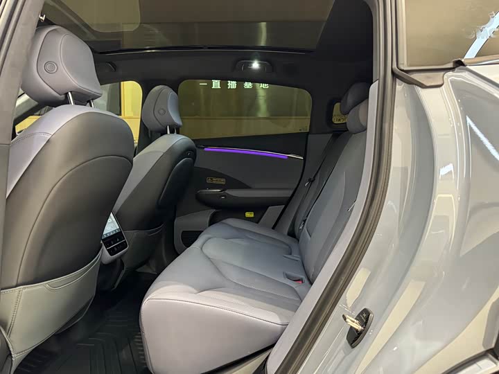 Фото 11 - XPeng G7