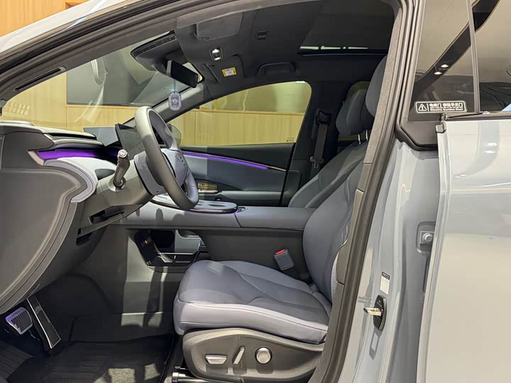 Фото 9 - XPeng G7