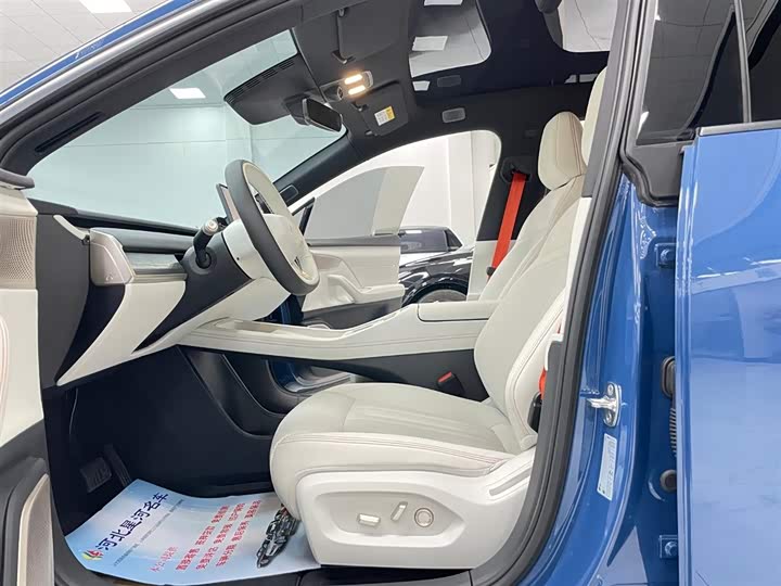 Фото 10 - Nio Onvo L60